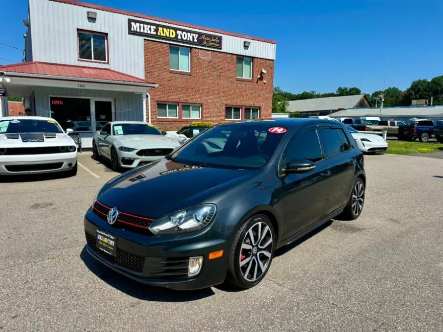 2014 Volkswagen Golf GTI Wolfsburg Edition photo 1