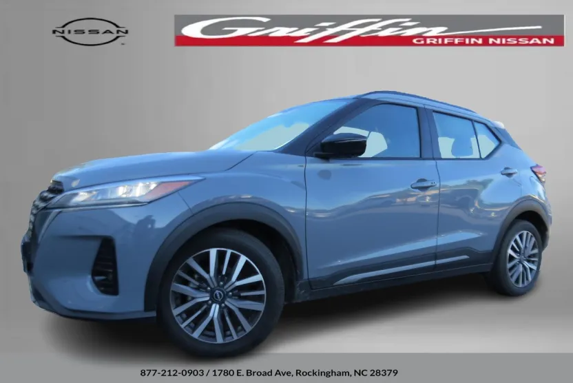 2024 Nissan Kicks SR photo 1