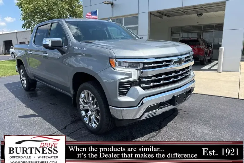 2026 Chevrolet Silverado 1500 LT photo 1