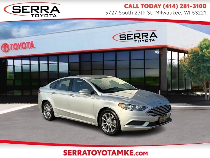 2017 Ford Fusion SE photo 1