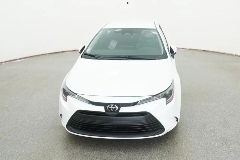 2026 Toyota Corolla LE photo 1