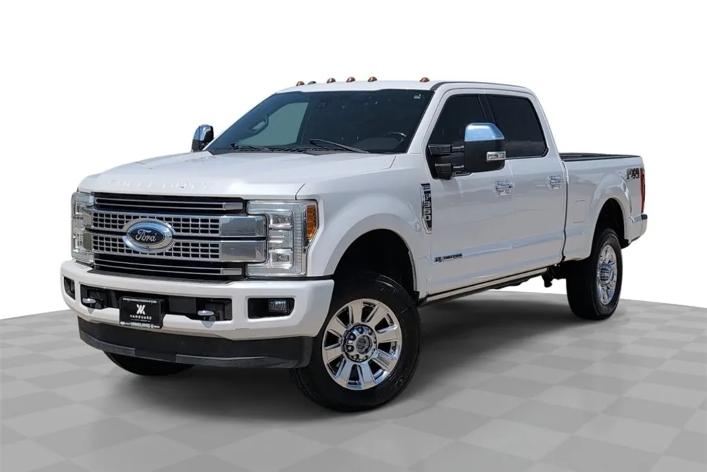 2017 Ford F-350 Platinum photo 1