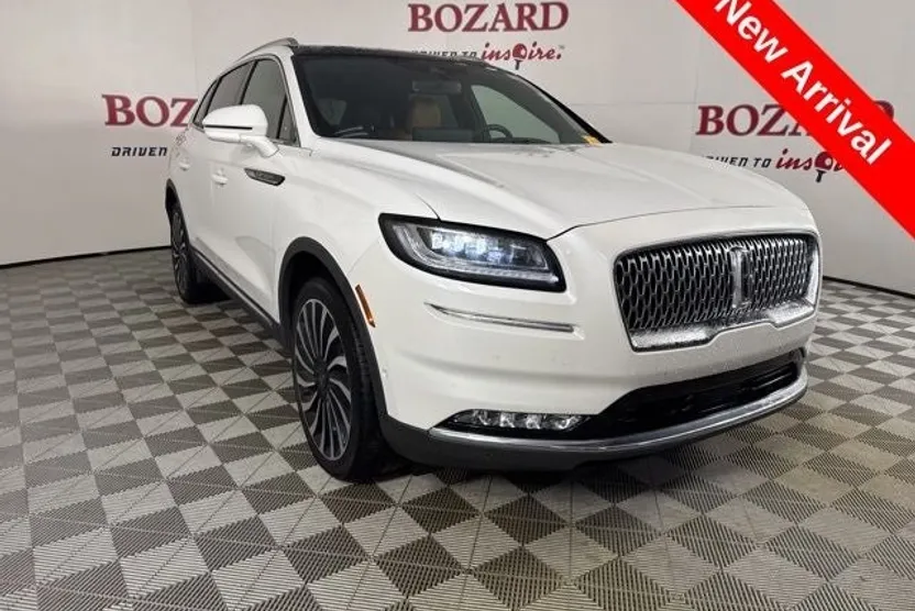 2022 Lincoln Nautilus Black Label photo 1
