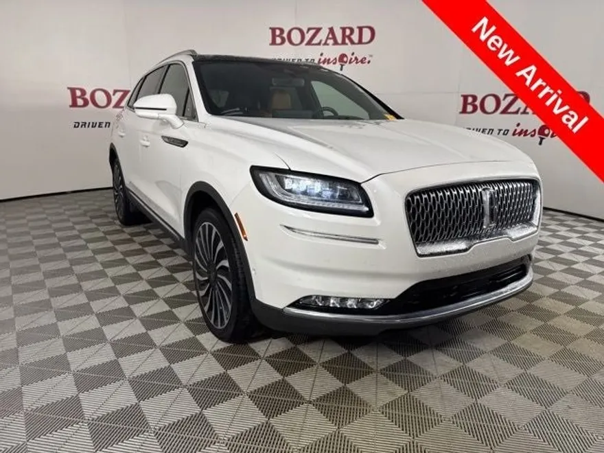 2022 Lincoln Nautilus Black Label photo 1