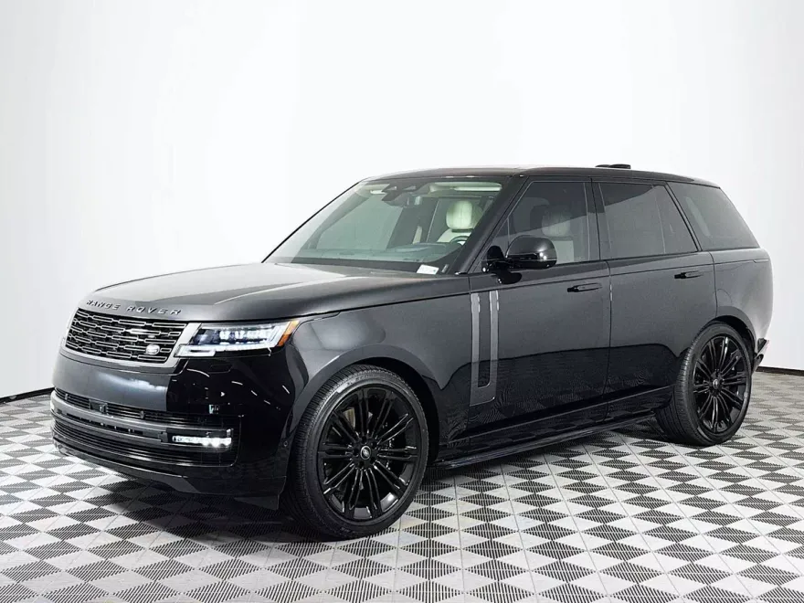 2025 Land Rover Range Rover SE photo 1