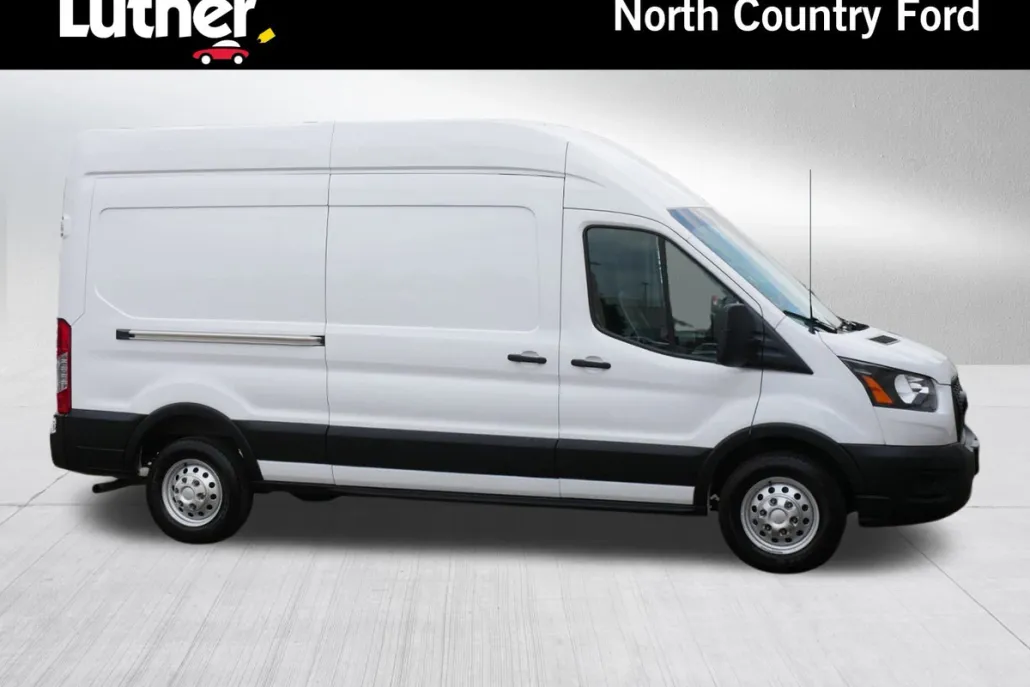 2022 Ford Transit photo 1