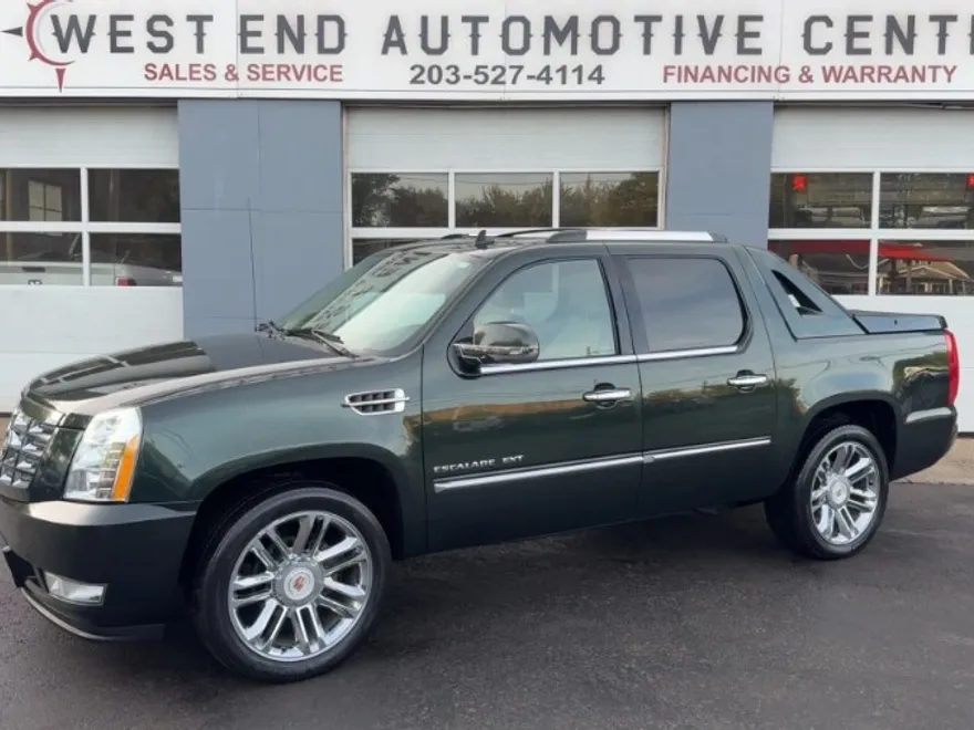 2013 Cadillac Escalade EXT Premium photo 1