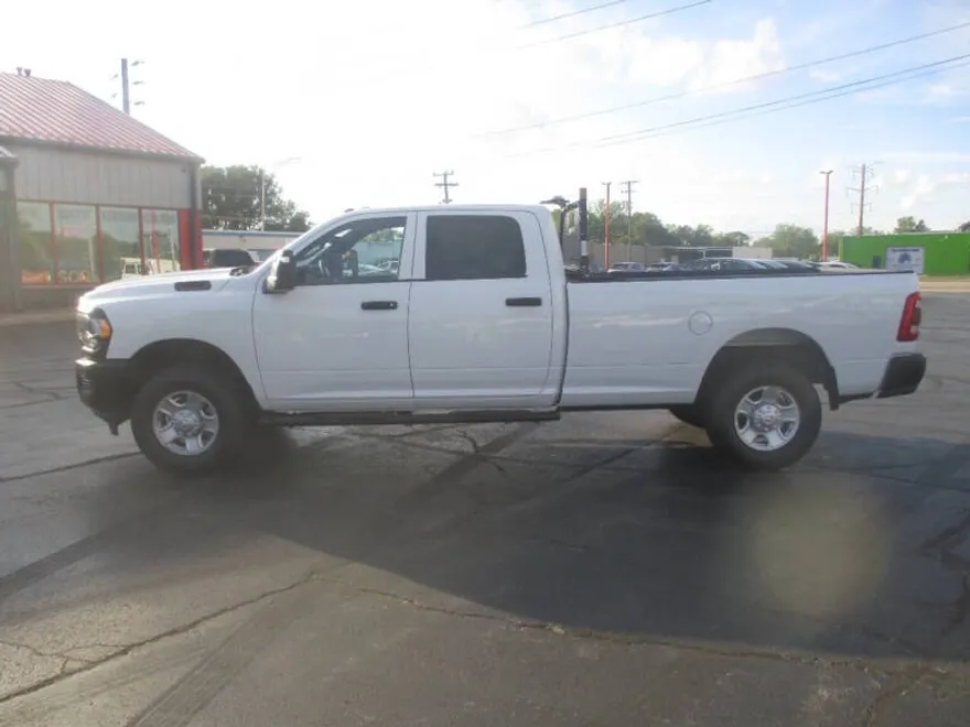 2024 Ram 3500 Tradesman photo 1