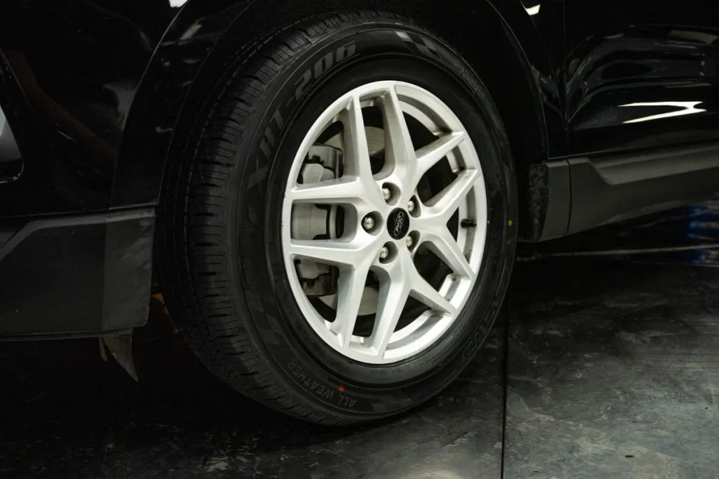 2024 Ford Edge SEL photo 1