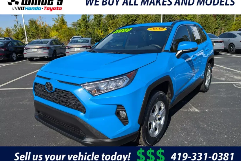 2020 Toyota RAV4 XLE photo 1