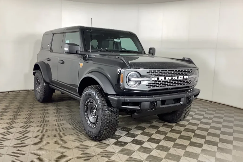 2025 Ford Bronco Badlands photo 1