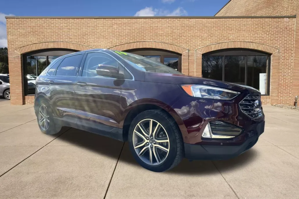 2019 Ford Edge Titanium photo 1