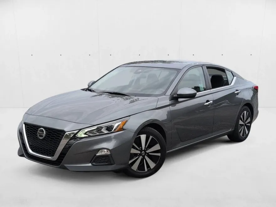 2021 Nissan Altima 2.5 SV photo 1