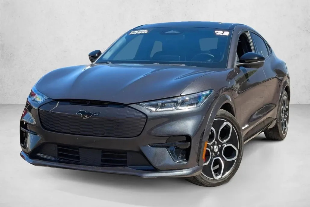 2022 Ford Mustang Mach-E GT photo 1