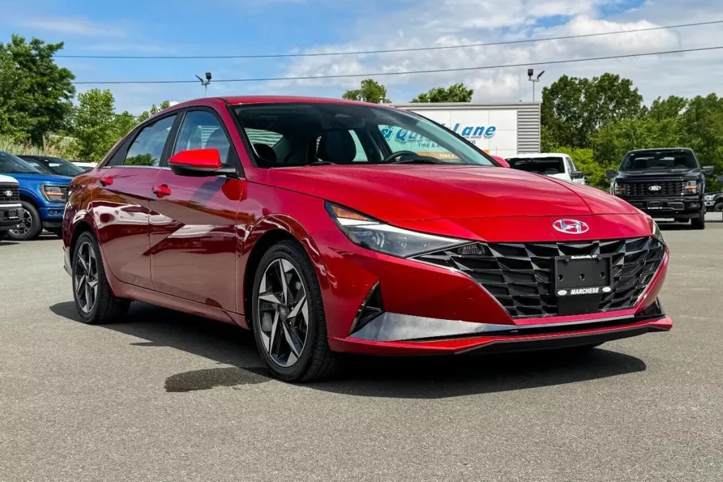 2023 Hyundai Elantra Limited photo 1