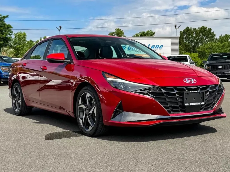 2023 Hyundai Elantra Limited photo 1