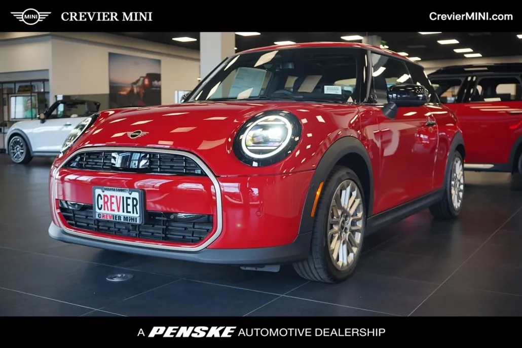 2025 Mini Cooper Hardtop 2 Door Signature photo 1