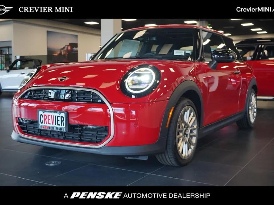 2025 Mini Cooper Hardtop 2 Door Signature photo 1