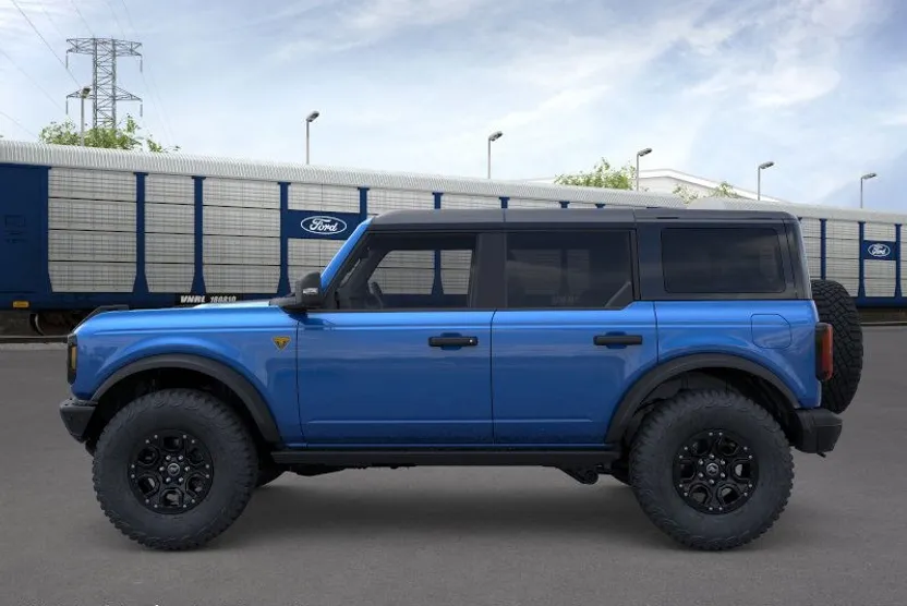 2025 Ford Bronco Badlands photo 1
