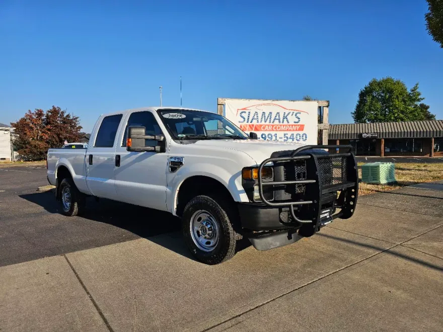 2009 Ford F-250 XL photo 1