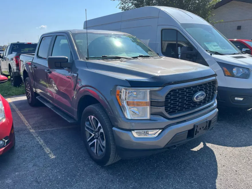 2022 Ford F-150 XL photo 1