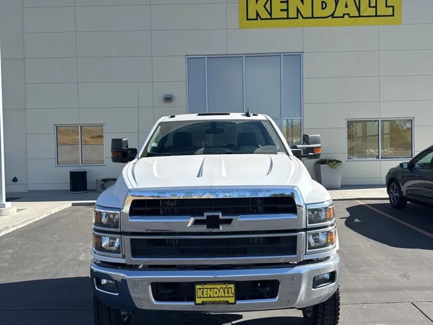 2024 Chevrolet Silverado 6500HD Work Truck photo 1