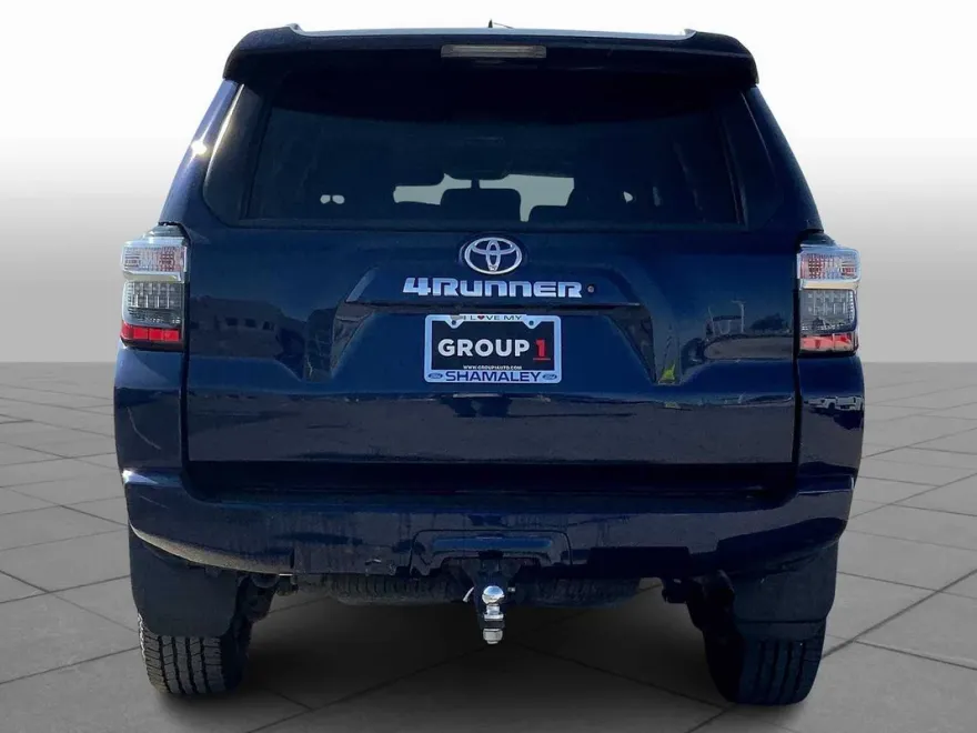 2018 Toyota 4Runner SR5 Premium photo 1