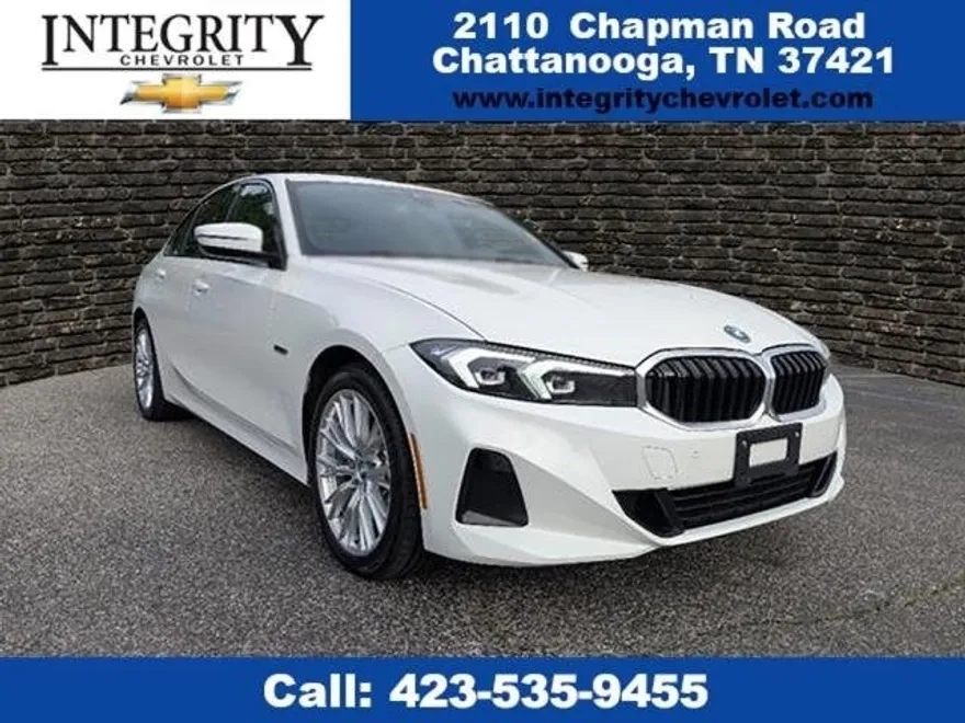 2023 Bmw 330e photo 1
