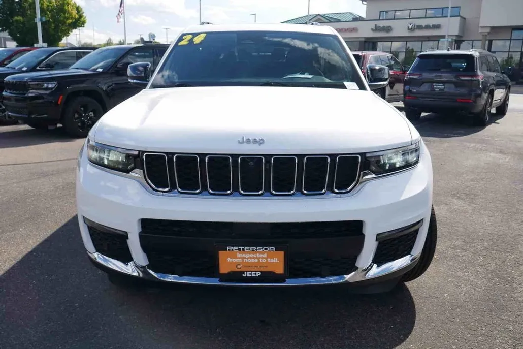 2024 Jeep Grand Cherokee Limited photo 1