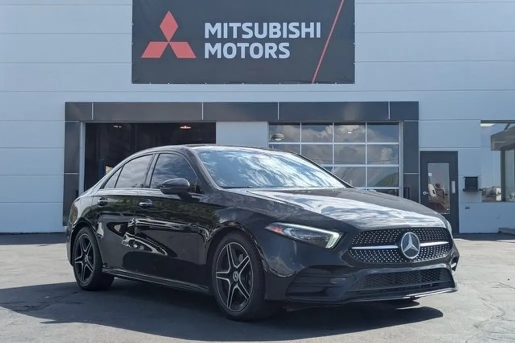 2022 Mercedes Benz A 220 4MATIC photo 1