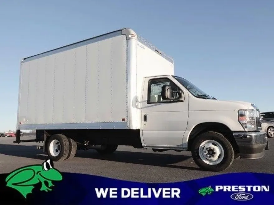 2024 Ford E-350 photo 1