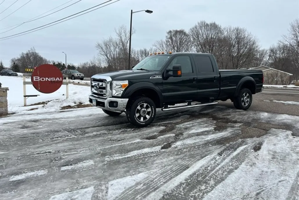 2012 Ford F-350 Lariat photo 1