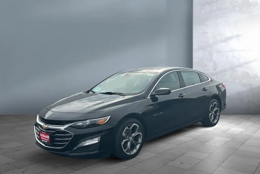 2024 Chevrolet Malibu 1LT photo 1