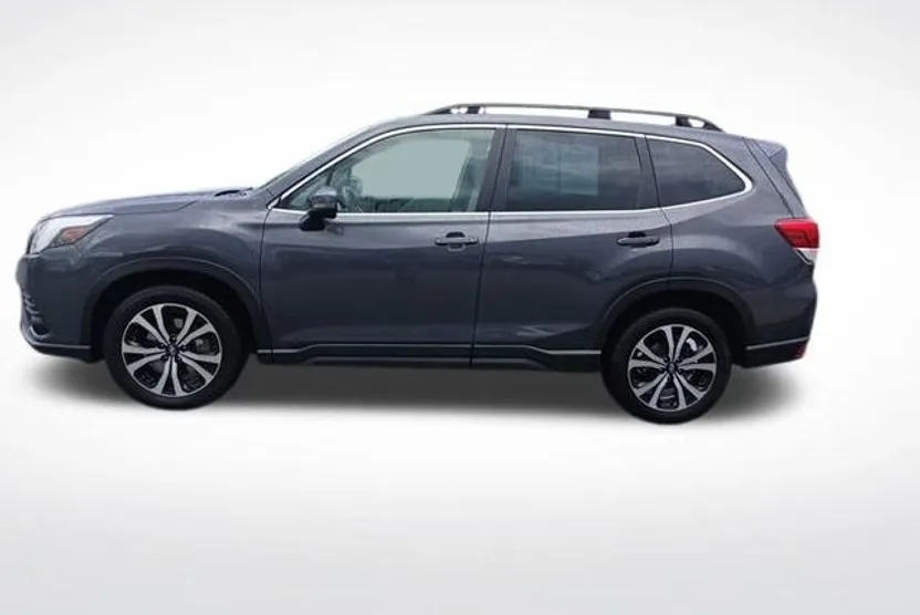 2023 Subaru Forester Limited photo 1