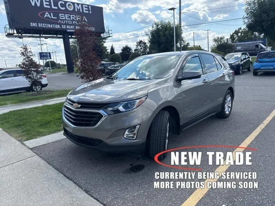 2018 Chevrolet Equinox LT photo 1