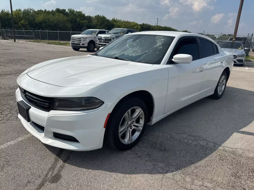 2022 Dodge Charger SXT photo 1