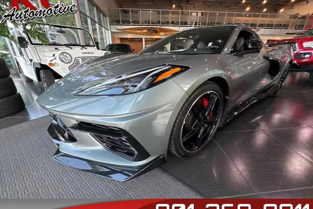 2022 Chevrolet Corvette 2LT photo 1