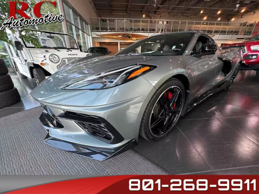 2022 Chevrolet Corvette 2LT photo 1