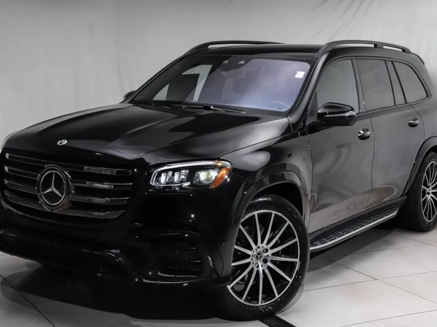 2026 Mercedes Benz GLS 580 4MATIC photo 1