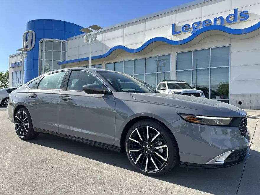 2025 Honda Accord Hybrid Touring photo 1