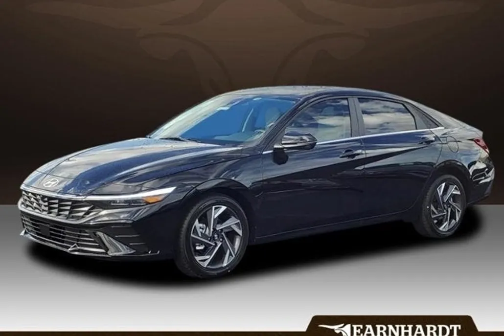 2025 Hyundai Elantra Limited photo 1