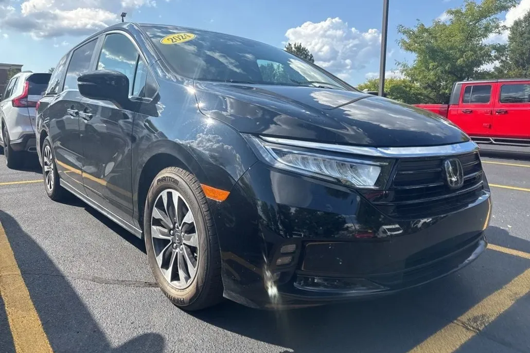 2024 Honda Odyssey EX-L photo 1