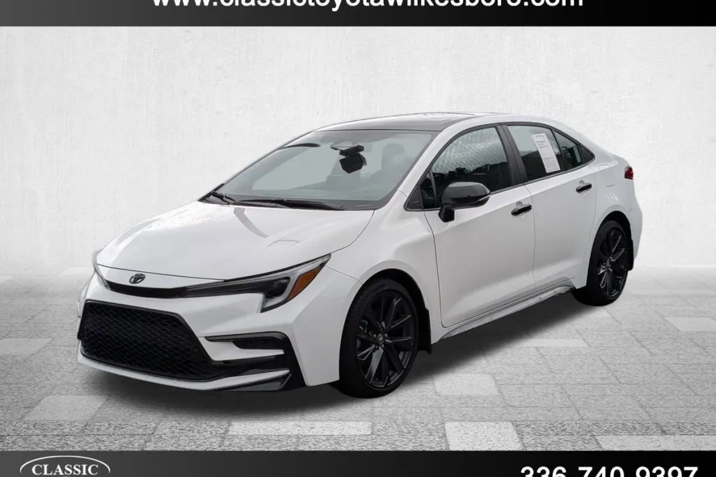 2025 Toyota Corolla XSE photo 1