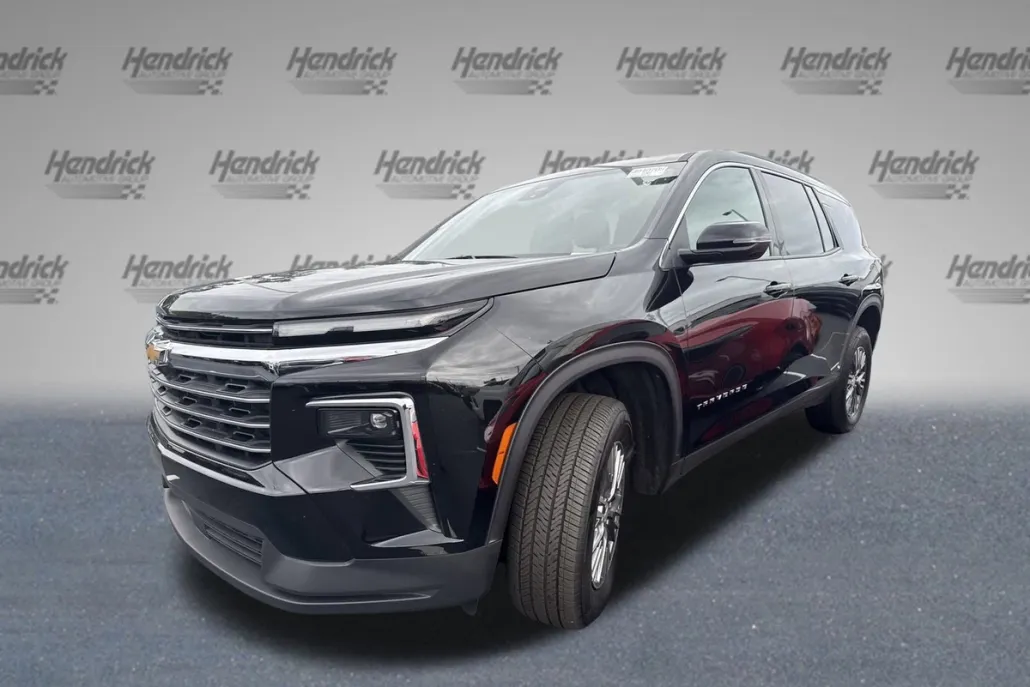 2025 Chevrolet Traverse photo 1