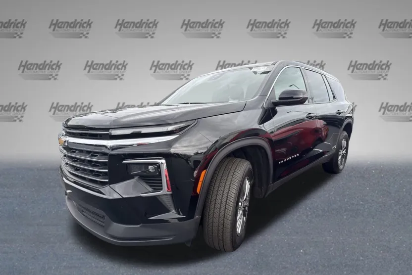 2025 Chevrolet Traverse photo 1