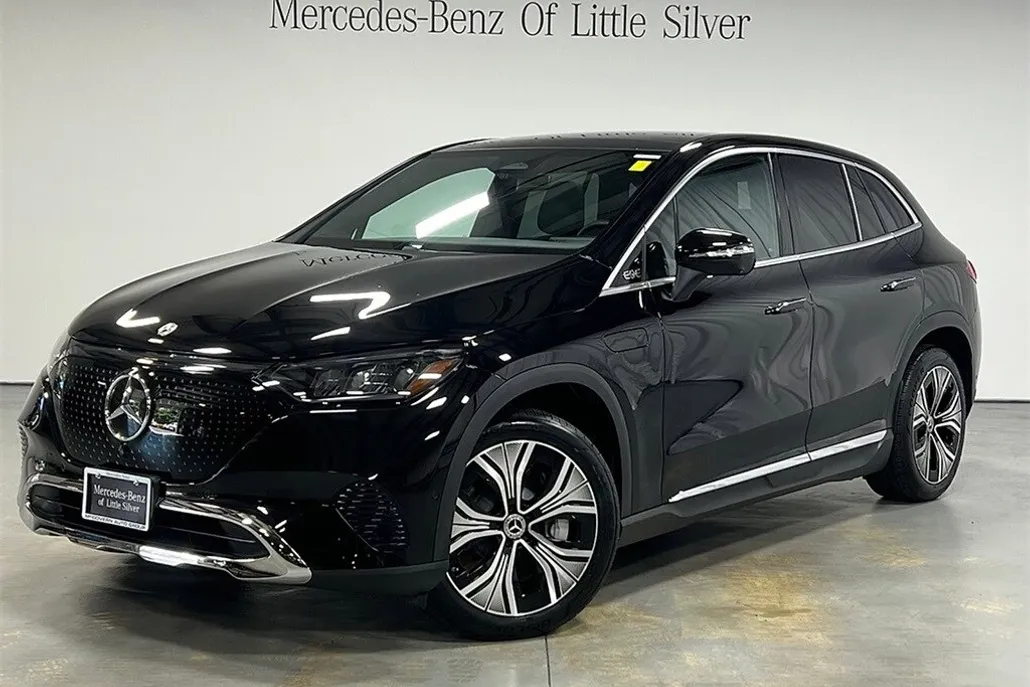 2025 Mercedes Benz EQE-Class SUV photo 1