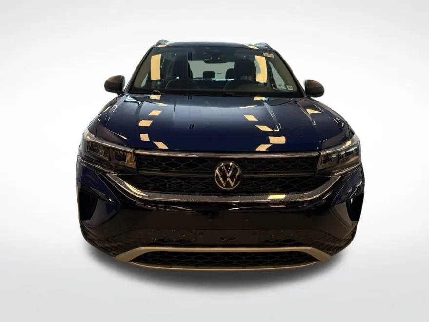 2024 Volkswagen Taos S photo 1