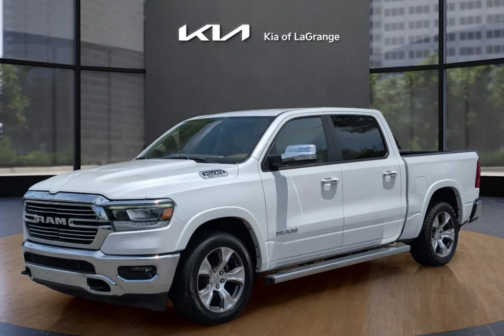 2020 Ram 1500 Laramie photo 1
