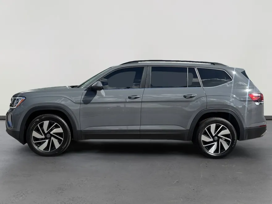 2026 Volkswagen Atlas SE Technology photo 1