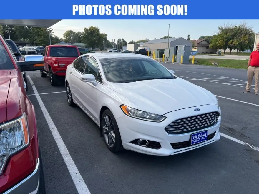 2016 Ford Fusion Titanium photo 1
